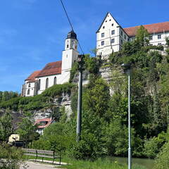 111A48F0-1741-414A-82F2-BD05948EF6B2