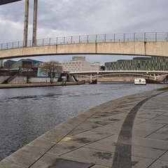 PC070566