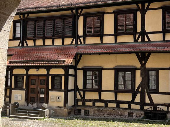 1B57C506-6EF2-437D-8DAB-32FE5A63AC1E