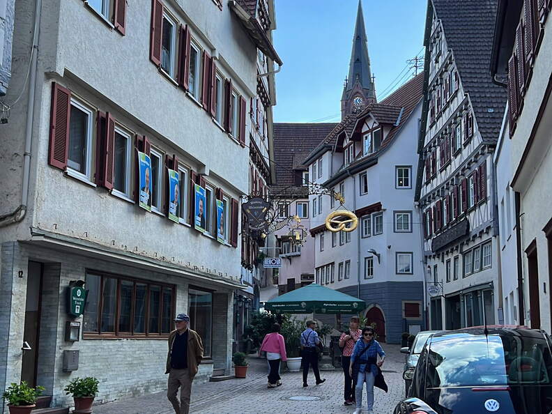 D95430D6-177F-4ED5-A9AE-5443E390F05F